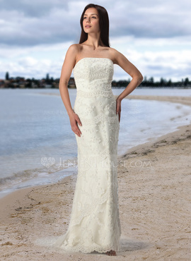 Sheath/Column Strapless Court Train Satin Tulle Wedding Dress With Lace (002005197)