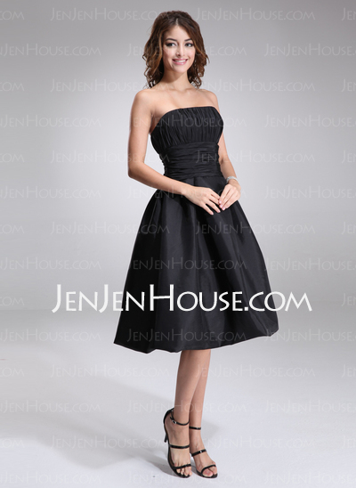 A-Line/Princess Strapless Knee-Length Taffeta Bridesmaid Dress With Ruffle (007001815)