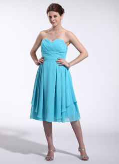 Empire Sweetheart Knee-Length Chiffon Homecoming Dress With Ruffle (022026269)