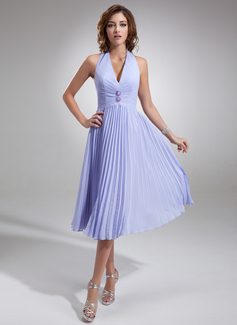 Vestidos princesa/ Formato A Frente única Na altura do joelho Chiffon Vestido de madrinha com Pregueado Beading (007001067)