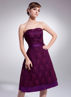 A-Line/Princess Sweetheart Knee-Length Satin Lace Bridesmaid Dress (007001884)