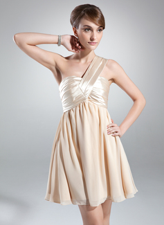 Império Um ombro Curto/ Mini Chiffon Charmeuse Vestido de madrinha com Pregueado (022020833)