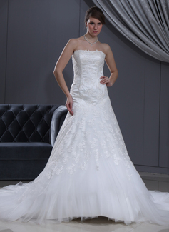 A-Line/Princess Sweetheart Chapel Train Satin Tulle Wedding Dress With Lace Beadwork (002000165)