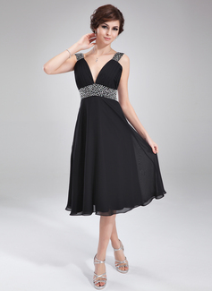 Vestidos princesa/ Formato A Decote V Na altura do joelho Chiffon Vestido de boas vindas com Pregueado Beading (022011115)