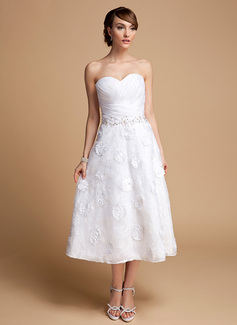 A-Line/Princess Sweetheart Tea-Length Organza Lace Wedding Dress With Ruffle Beadwork Flower(s) Sequins (002014714)