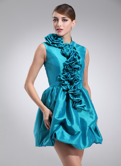 A-Line/Princess Scoop Neck Short/Mini Taffeta Homecoming Dress With Ruffle (022021141)