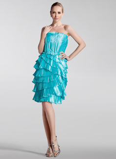 Vestidos princesa/ Formato A Sem alça Na altura do joelho Tafetá Vestido de madrinha com Pregueado (007005191)