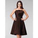 A-Line/Princess Scalloped Neck Knee-Length Satin Bridesmaid Dress With Ruffle (007005206)