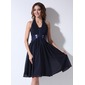A-Line/Princess Halter Knee-Length Chiffon Sequined Homecoming Dress With Ruffle (022020628)