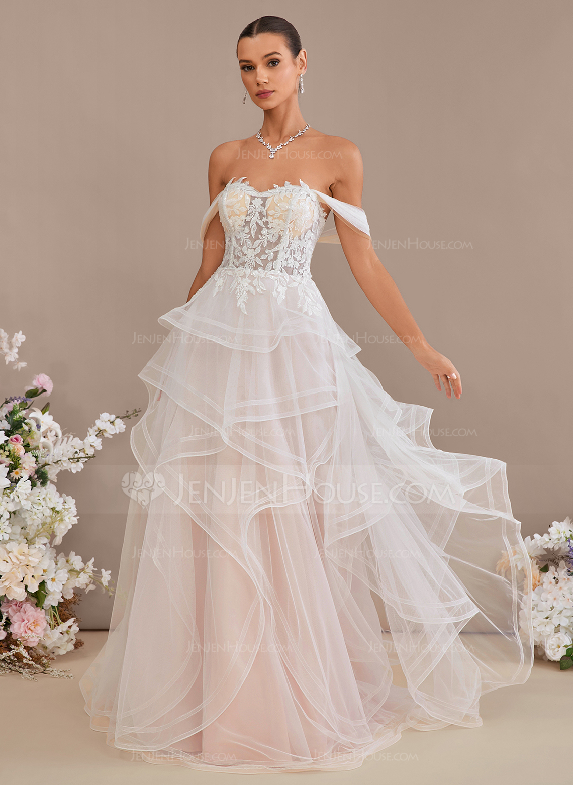 Ball-Gown/Princess Off the Shoulder Sweep Train Tulle Lace Wedding Dress With Sequins 