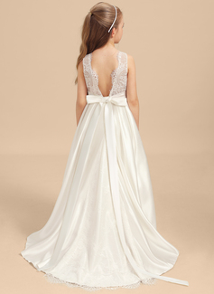 Kleid in Prinzessin-Linie aus Spitze