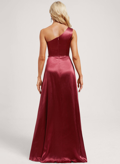 A-line kjole En skuldret Gulvlengde Strekk sateng Brudepikekjole 