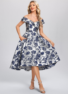Kleid Midi mit Carmen-Ausschnitt Blumenmuster aus Jacquard