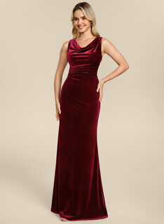 Robe sirène à col bénitier avec plis en velours