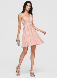 A-line kjole V-hals Kort/Mini Chiffong Skoleball Kjoler med Profilering 