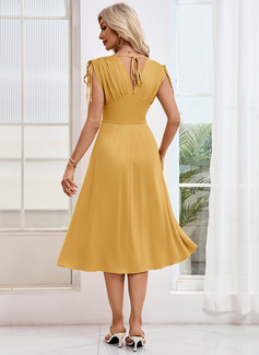 Ruched V-Neck Sleeveless A-line Satin Midi Dress 