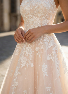 Jurk van tule met vierkant spaghetti pailletten