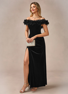 Sheath/Column Off the Shoulder Floor-Length Velvet Evening Dress With Flower 