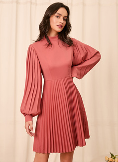 Høyhalser Lange ermer Elegant A-line kjole Polyester Mini Motekjoler 