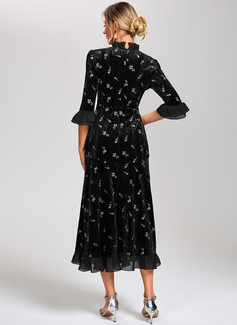 A-line V-Neck Tea-Length Velvet Cocktail Dress With Embroidered 