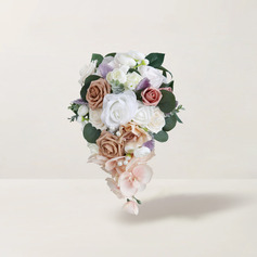 Keinotekoinen hääkukat vesiputous silkki kukka ruusut morsiamen kukkakimppuihin 