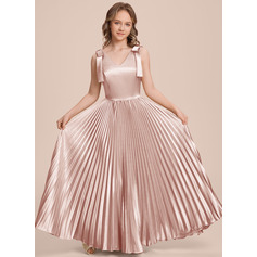 Kjole A-line kjole i Stretch sateng med Plissert