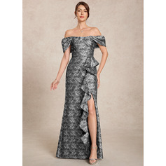 Robe fourreau à épaules dénudées avec volants en jacquard
