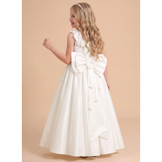 Robe trapèze avec nœud en satin