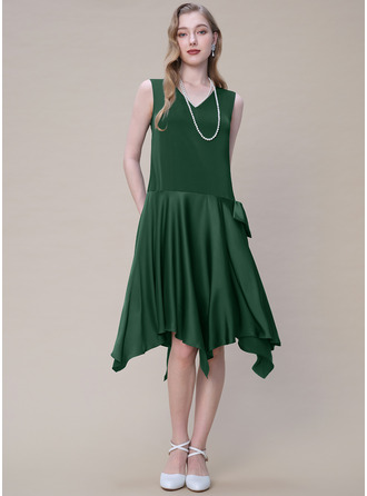 V-Ausschnitt Ärmellos A-Linien-Kleid Satin Midi Kleid 