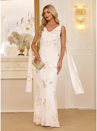 Decote degagê lenço chiffon maxi vestido
