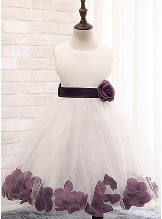 Ball Gown Knee-length Flower Girl Dress - Cotton Blends Sleeveless Scoop Neck With Flower(s)/Bow(s) 