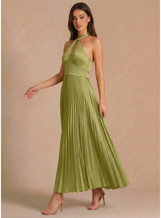 Frente única sem mangas plissado vestido