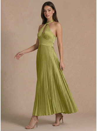 Col américain sans manches plis robe