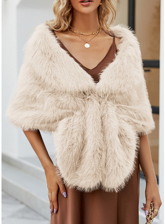 Webpelz besondere Anlässe Hochzeitsgast Brautjungfer Schals 