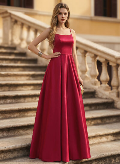 Kleid mit Karree-Ausschnitt Spaghettiträger aus Satin