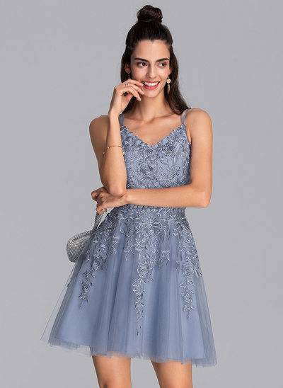 A-Line V-neck Short/Mini Tulle Homecoming Dress 