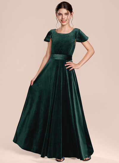 Vestido línea a con lazo de terciopelo