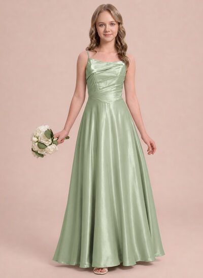 Vestido línea a con plisado de satén elástico