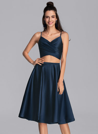 A-Line V-neck Knee-Length Satin Homecoming Dress With Pockets 