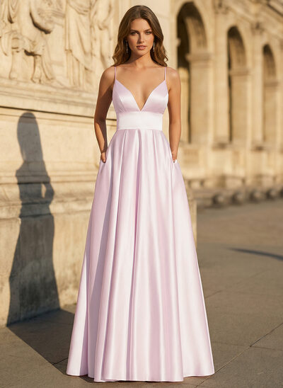 Kleid mit Spaghettiträger aus Satin